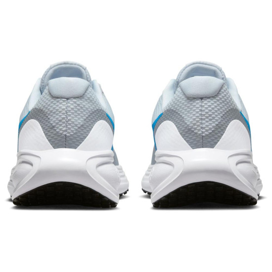 Nike Revolution 8